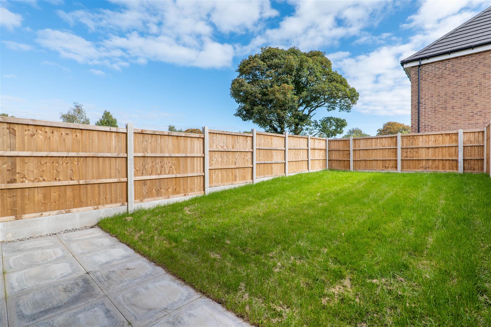 3 bed property in Lily Avenue, Chorley